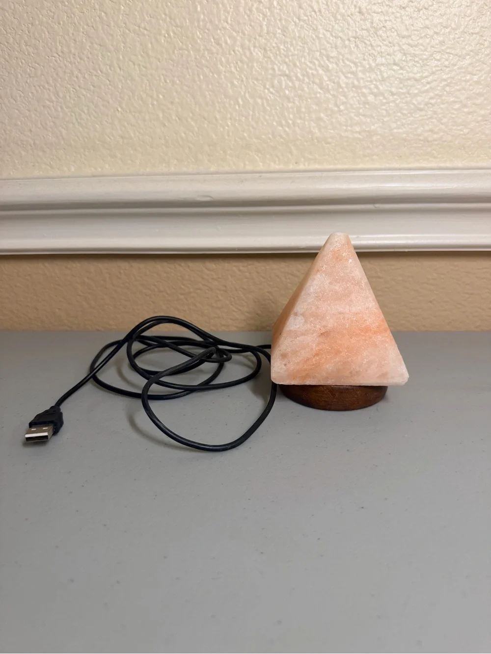 Himalayan Salt Pyramid USB Lamp - Pink Salt Accent